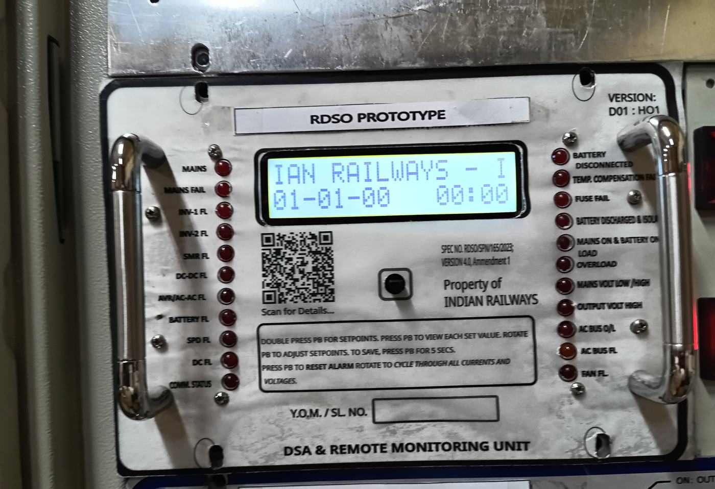 DSA and remote monitoring unit faceplate with LCD screen and status LEDs, labelled RDSO prototype